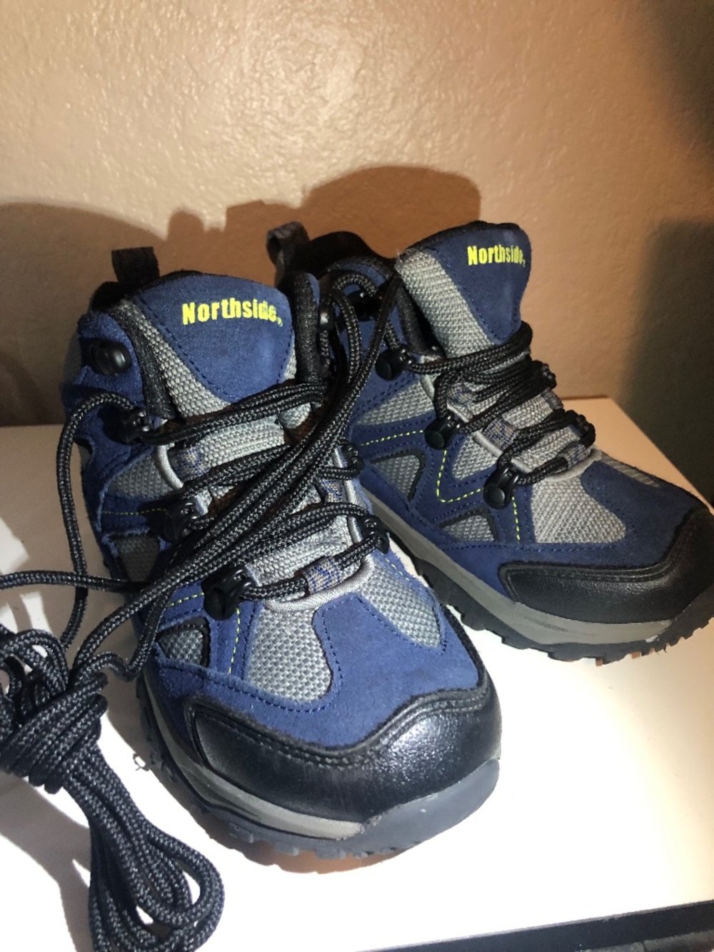 Northside Snohomish Waterproof Hiking Boots size 1 Blue Mountain Hikers